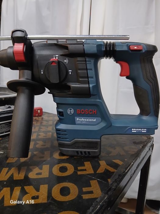 Професионален акумулаторен перфоратор Bosch GBH 185-li solo