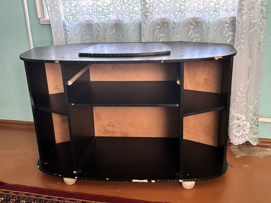 Подставка для телевизора