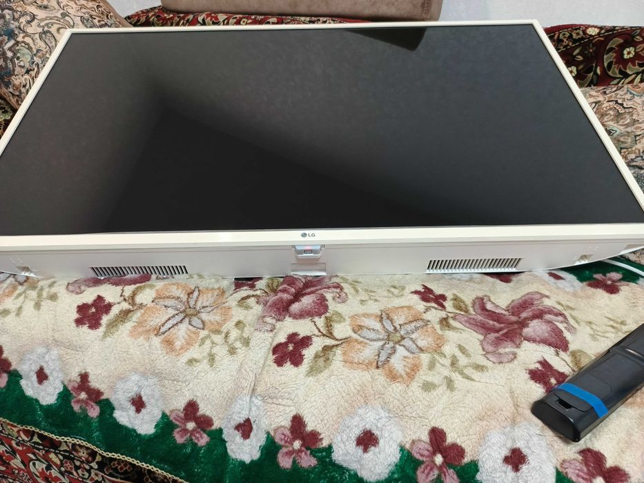 Продам телевизор  LG, смарт