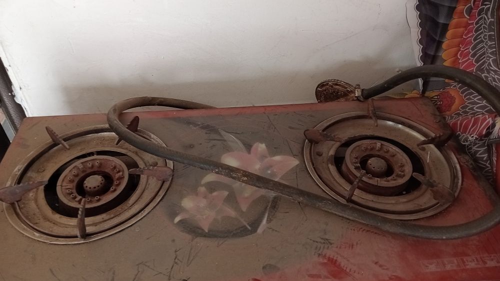 Продам Газовую  плиту