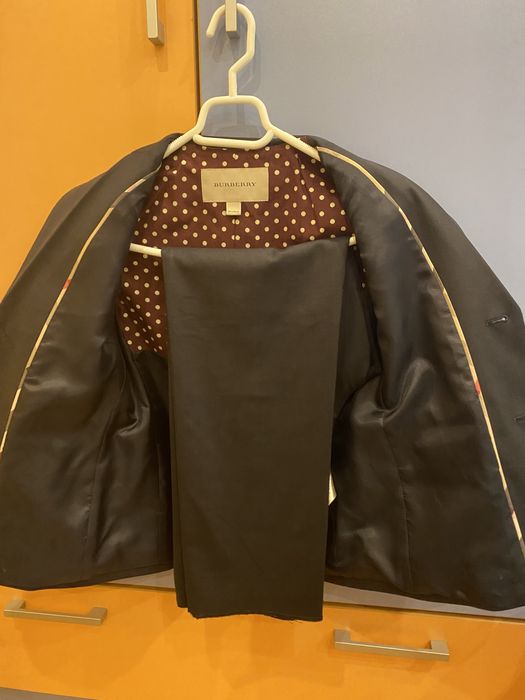 Costum Burberry 8 ani, 126 cm