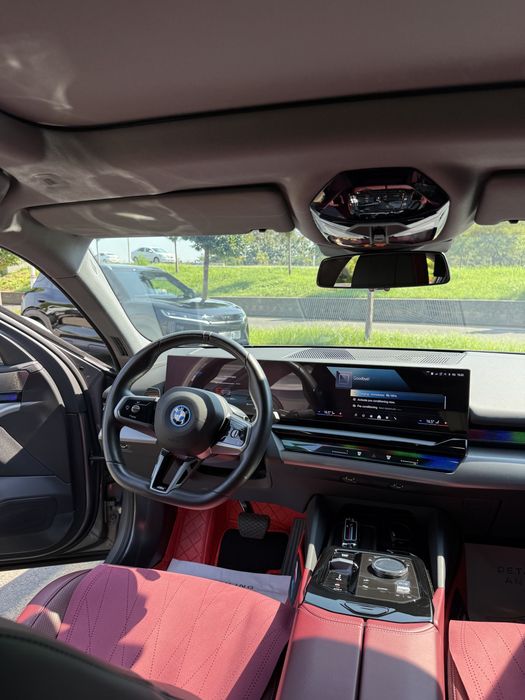 BMW i5 35l sotiladi