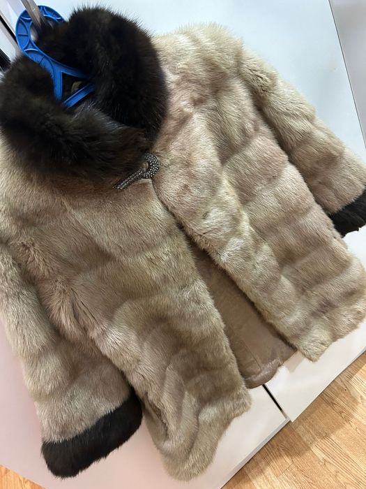 Продается шуба новая почти