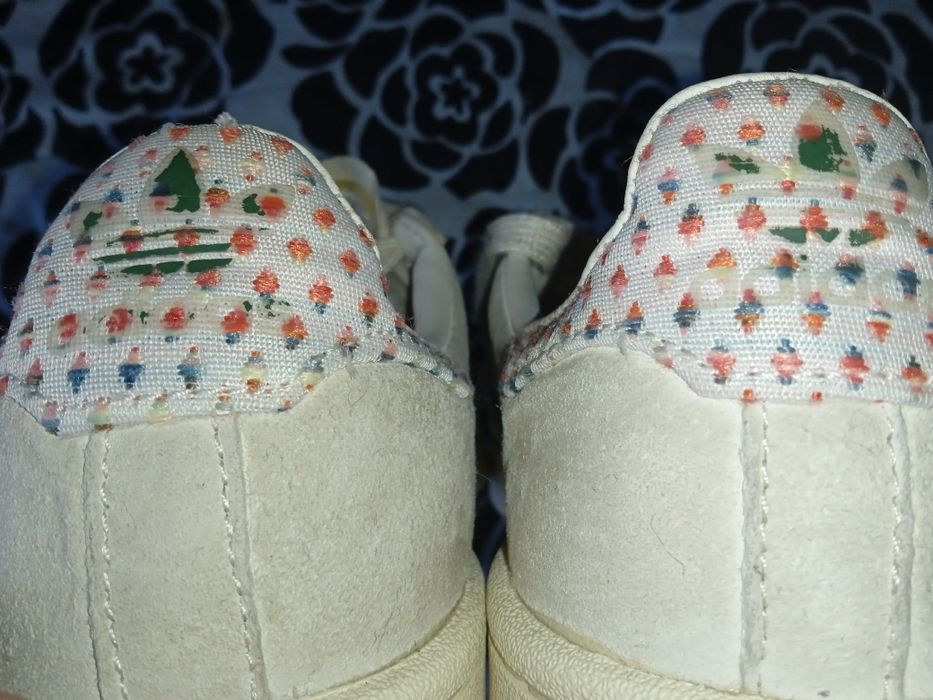 Нови маратонки ADIDAS, унисекс