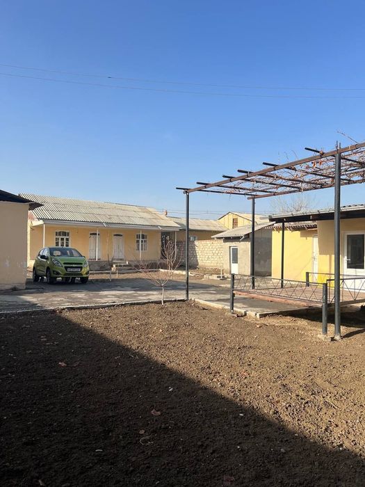 Farg'ona shahridagi hovli uy sotiladi 8 sotix