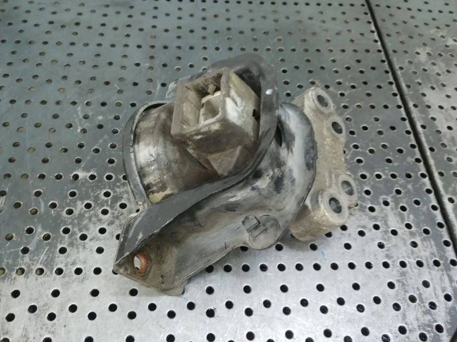 suport tampon motor 8f02 1.2vti  peugeot 208  9654166080