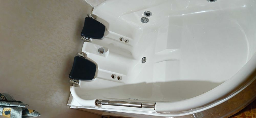 Жакузи двухместная