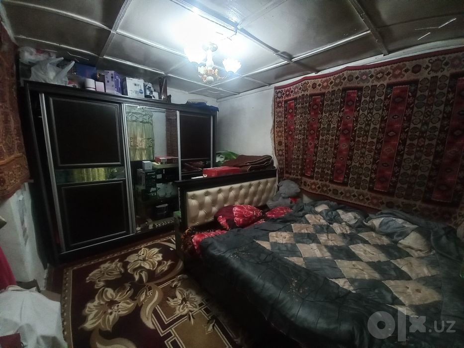 Hovli sotiladi. Mirzo-Ulugbek Oltin tepa mahallasidan