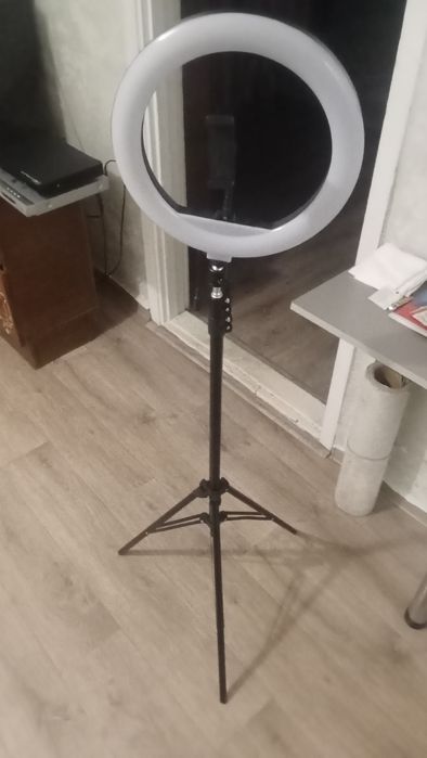 Продам телевизор