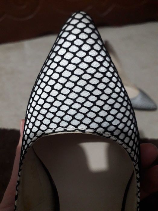 Продам красивые туфли