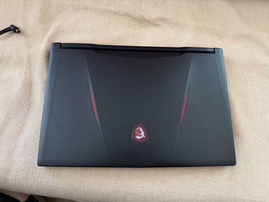 Laptop Gaming MSI GL73 8RE – i7 / GTX 1060 / 16GB RAM / SSD 512GB + HDD 500GB