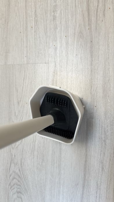 Perie WC din silicon