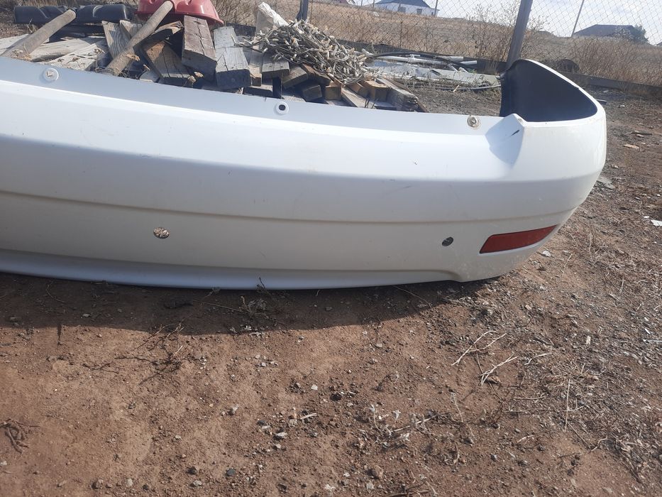 Продам бампер приора задние