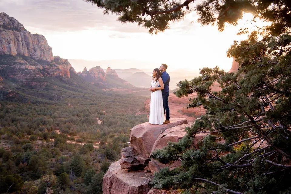 Фото и видеозаснемане на: сватби, кръщенета, балове, реклами и др.