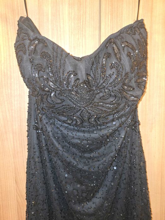 Официална рокля без презрамки