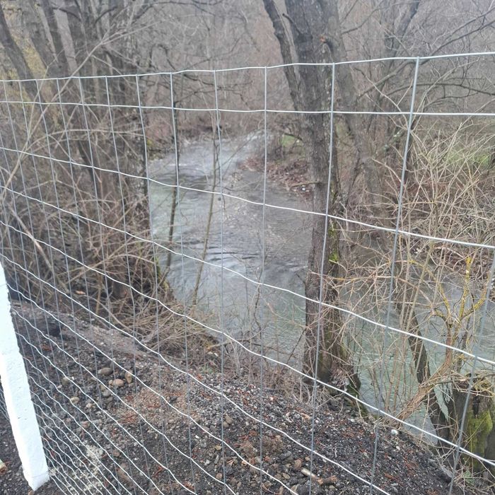 Парцел на главен път Жеравна -Котел