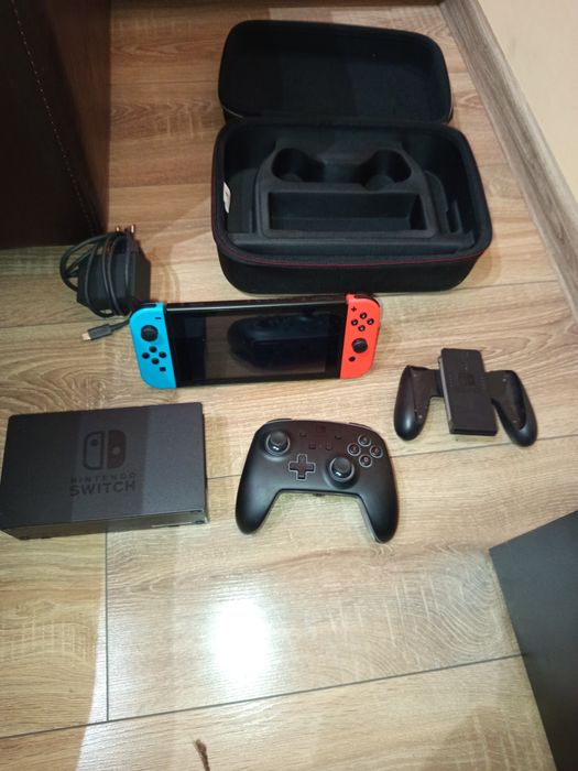 Vând  Nintendo switch