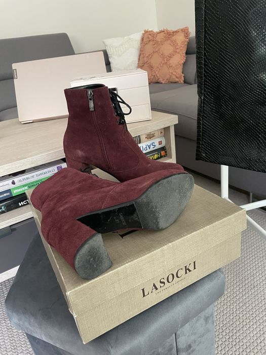 Боти естествен велур