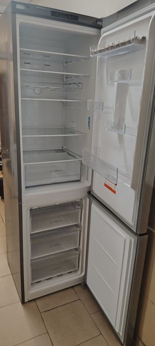 Хладилник с фризер indesit