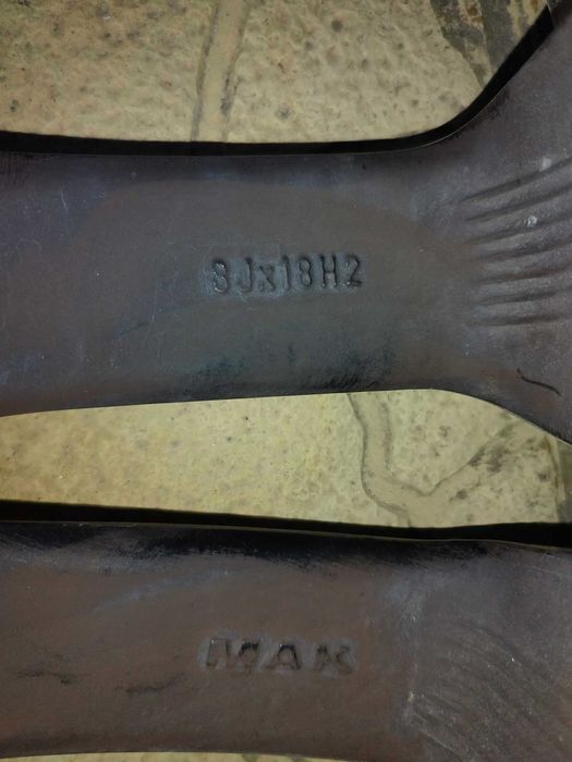 Продавам Гуми с джанти 18 ки