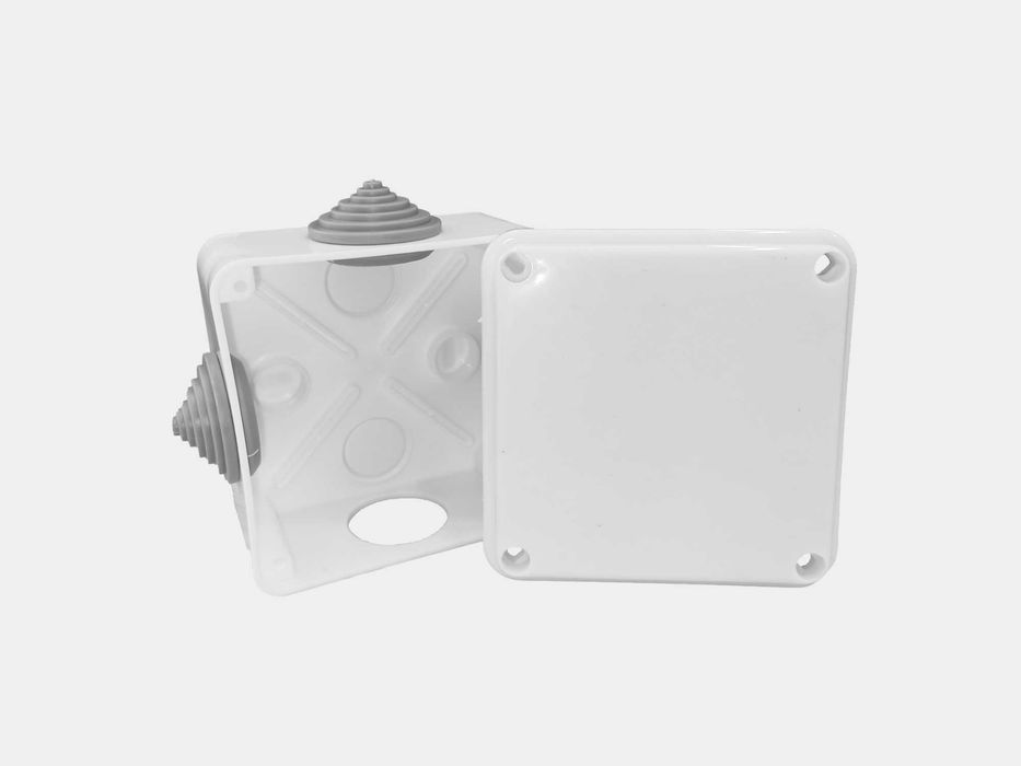 Герметичная квадратная распределительная коробка 100х100х45-80х80х39мм