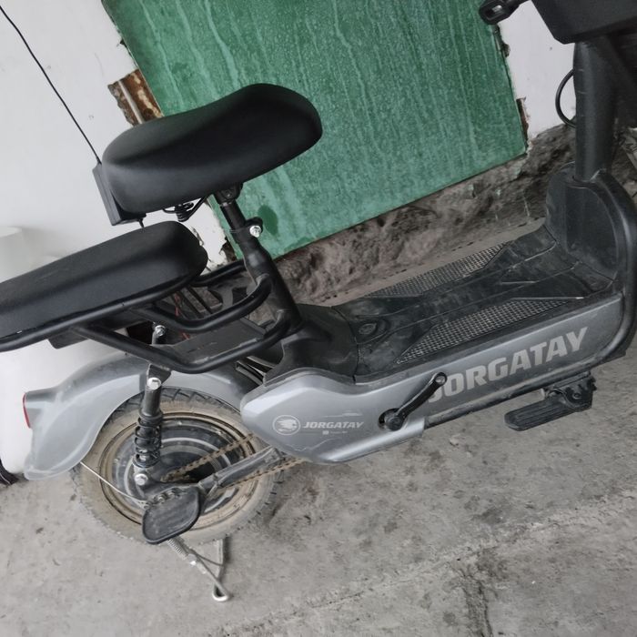 Электроскутер продам