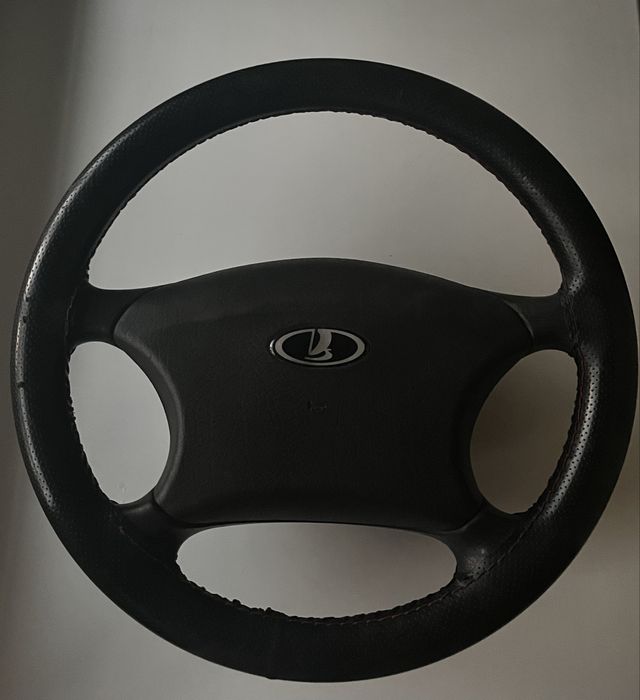 Руль Евро с красной строчкой