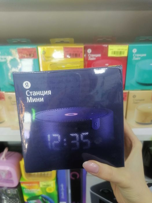 Умная колонка Алиса Яндекс  станция