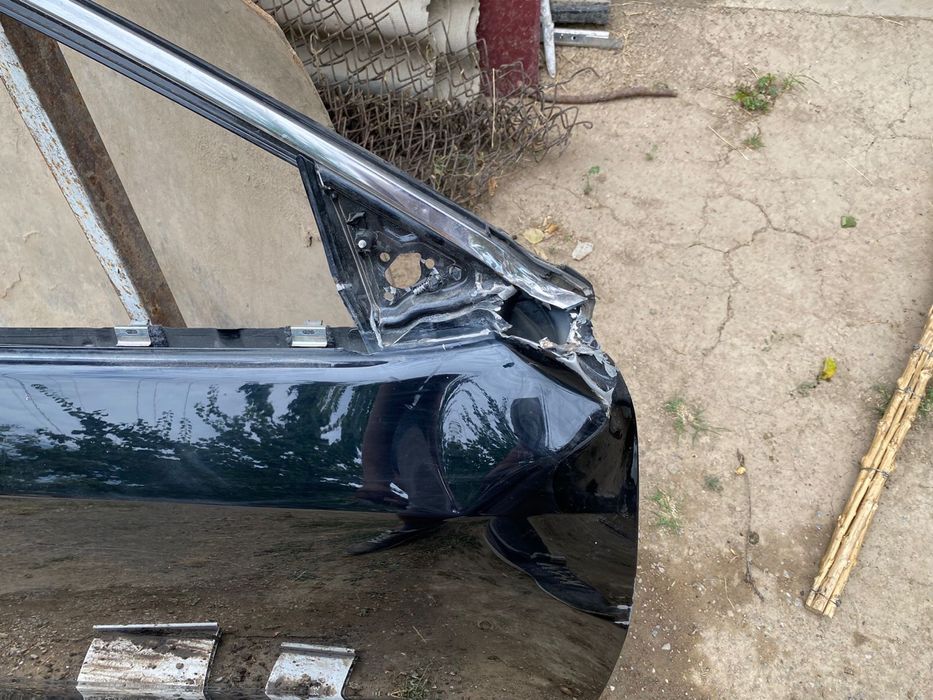 Двери та Toyota 50-55