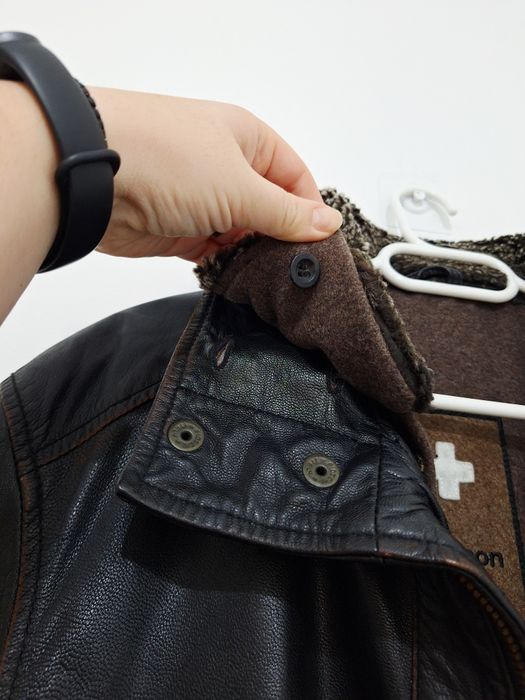 Geacă bărbați Strellson Swiss Edition 100% piele naturală mărimea M