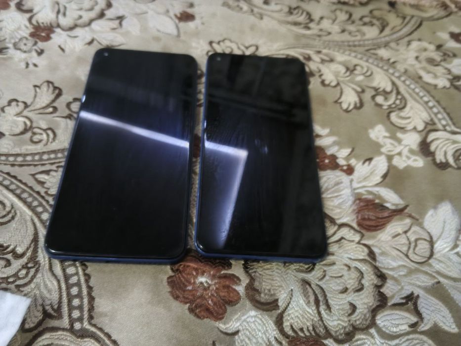 Srochno sotiladi redmi note 9.  2ta