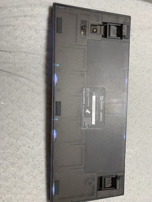 Tastatura aqirys libertas