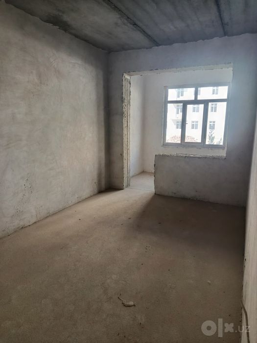 Зарафшан 3х квартира 1 этаж