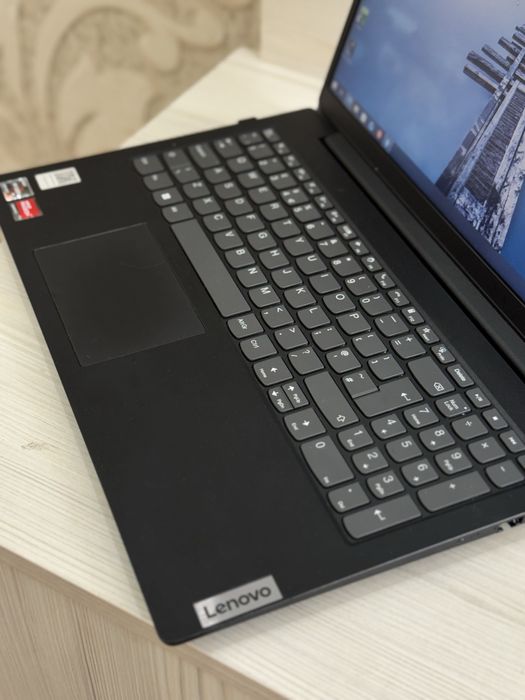 Продается ноутбук