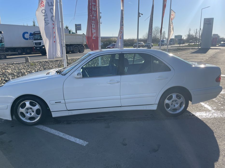 Mercedes Benz E 220 CDI 2002