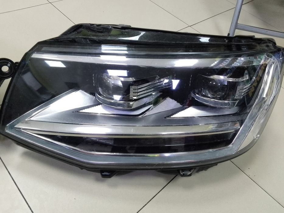 Фарове volkswagen transporter t6
