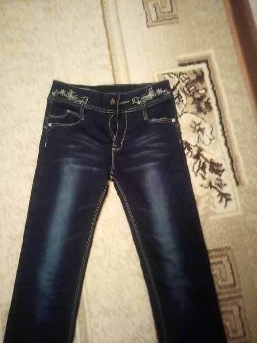 продам новые джинсы