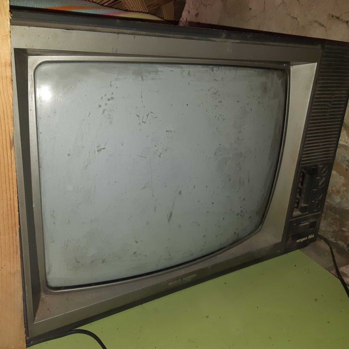 Стари модели телевизори