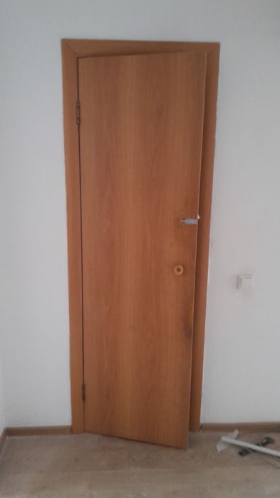 Двери меж комнатный