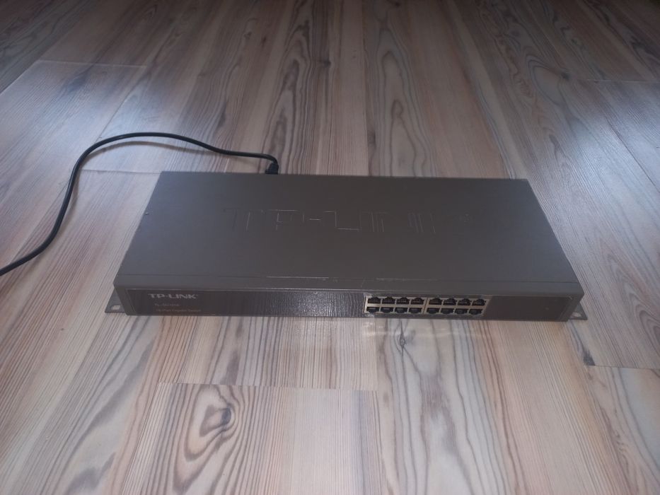 Switch Tp-link TL-SG 1016