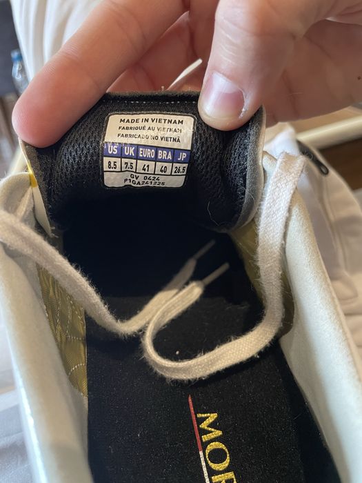 Футболни обувки Mizuno morelia 41