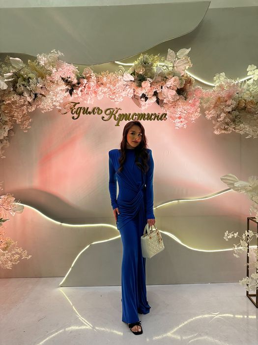 Вечернее платье