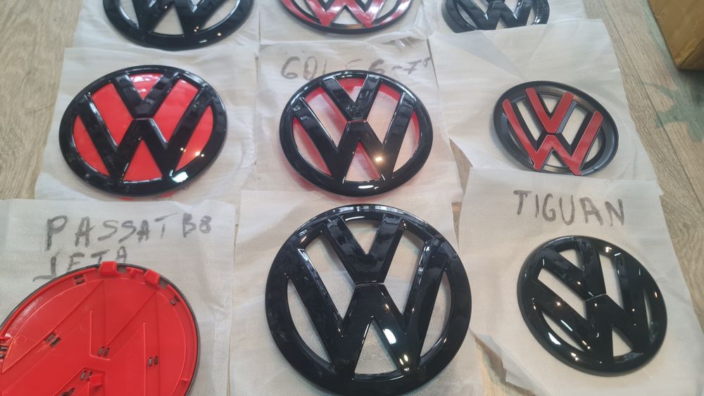 Черна емблема за Фолксваген Голф 5,6,7,8 Golf Passat Tiguan