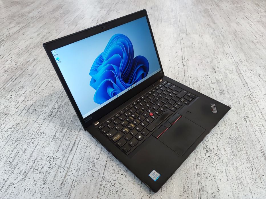 Лаптоп Lenovo ThinkPad X390 13" i5-8265U / 8GB RAM / 256GB NVMe