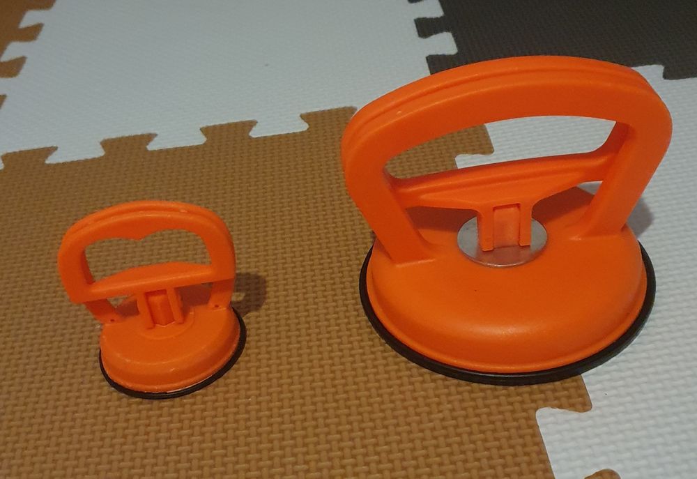 Ventuze pentru prindere sau indreptat