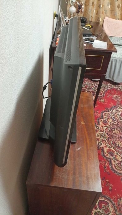 Телевизор JVC 37 диагональ