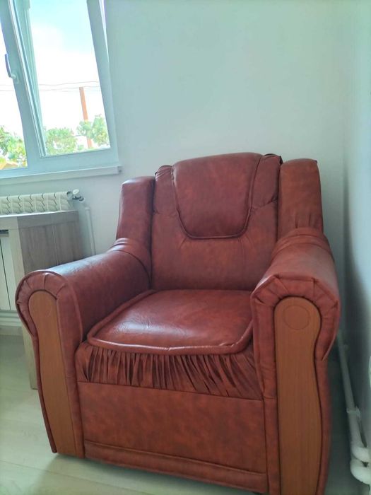 Fotoliu clasic maro