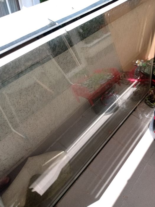 Sticla geam termopan.