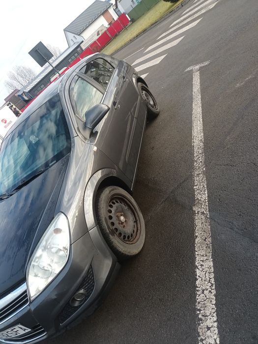 Vând Opel Astra H
