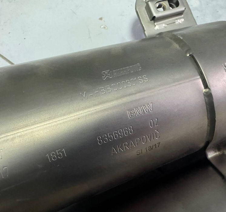 Оригинален ауспух Akrapovic за BMW R NineT
